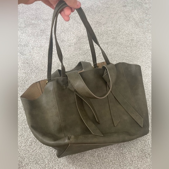 Anthropologie Large Shoulder Bag with Knot Details - Picture 4 of 10